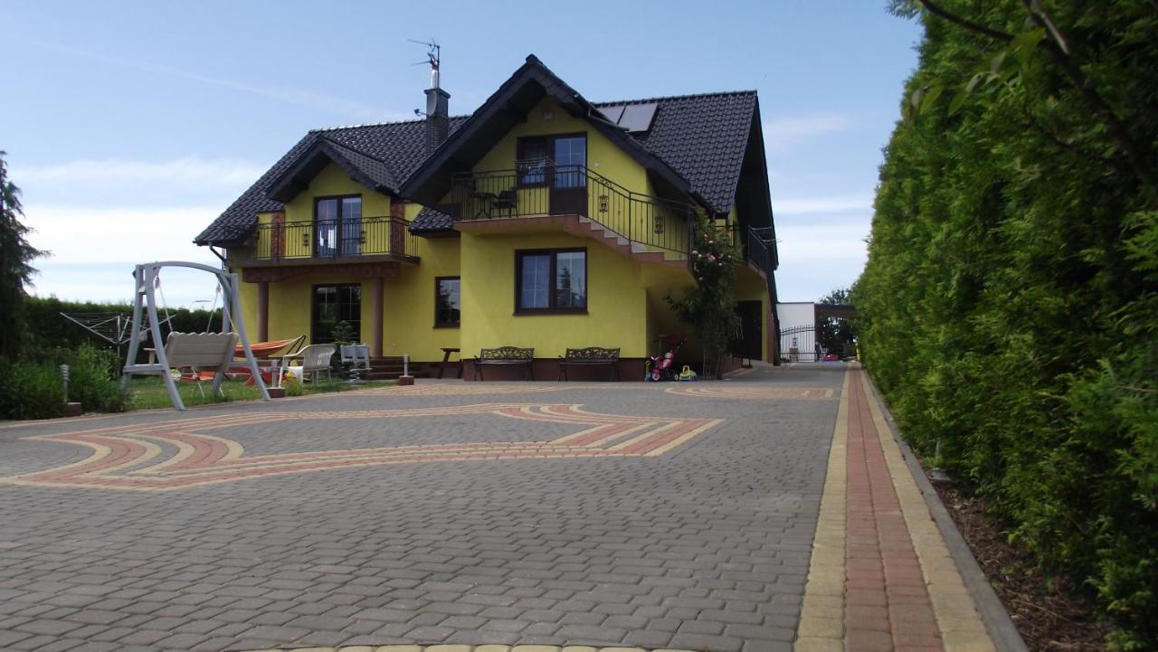 Pokoje Typu Studio Olszyna 27 尤斯托尼莫斯基 外观 照片
