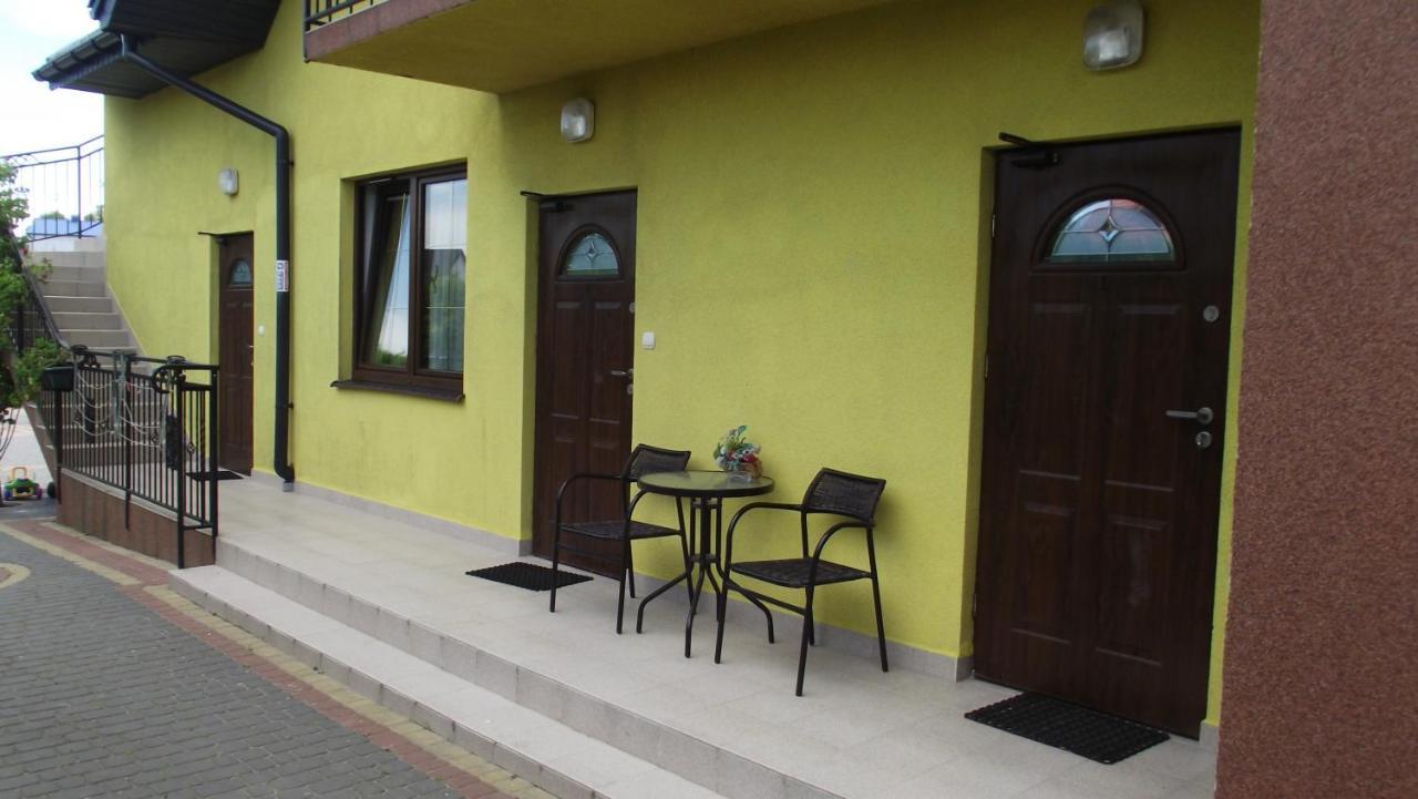 Pokoje Typu Studio Olszyna 27 尤斯托尼莫斯基 外观 照片