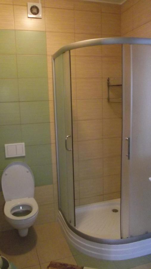 Pokoje Typu Studio Olszyna 27 尤斯托尼莫斯基 外观 照片